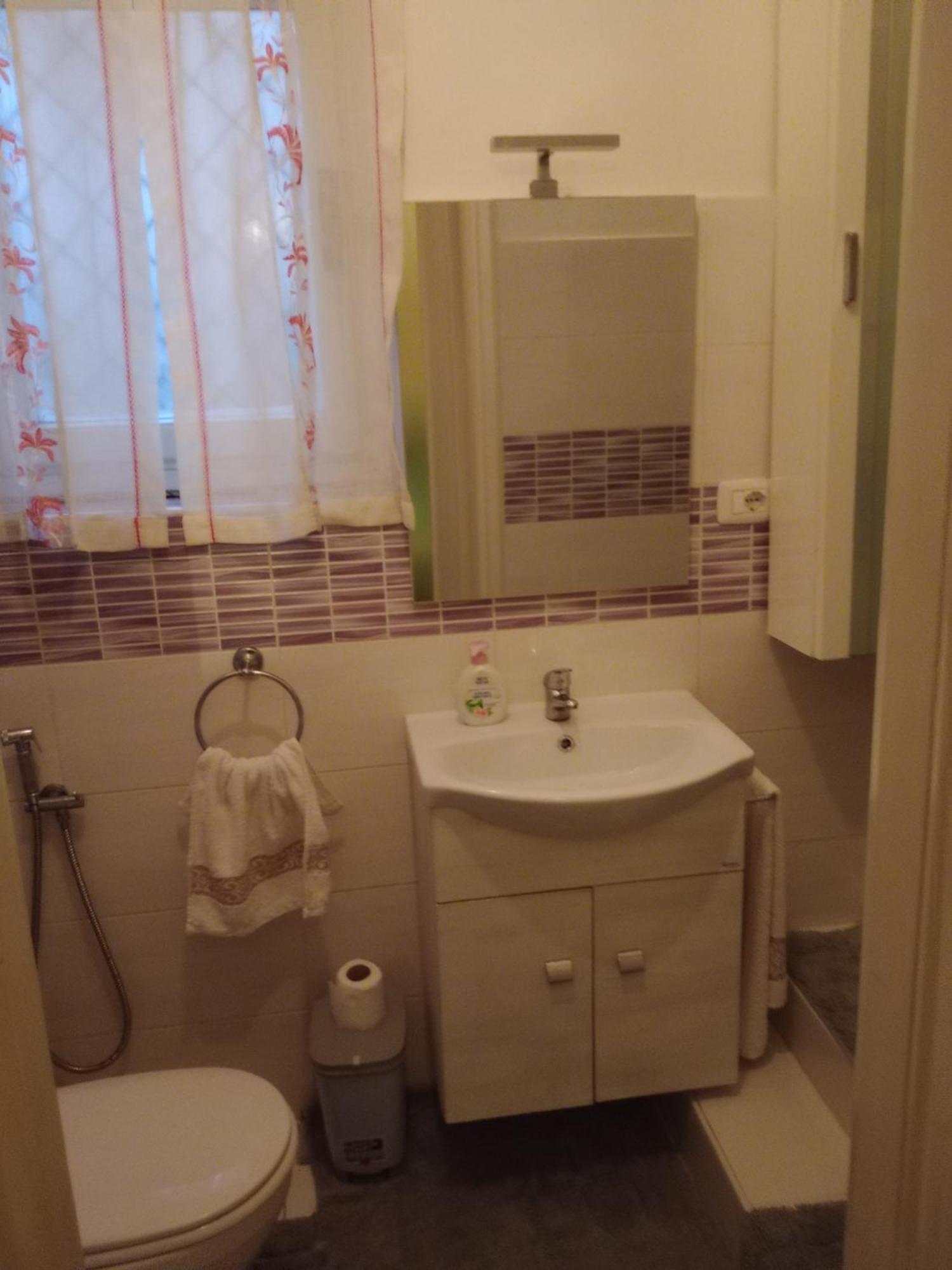 Habitación en casa particular Casa - House Xavier Una Casa Famigliare , Dame Entra Solo Chi A Un Bel Cuore , Non'e Il L'intero Alloggio Solo Stanze E Bagno *
